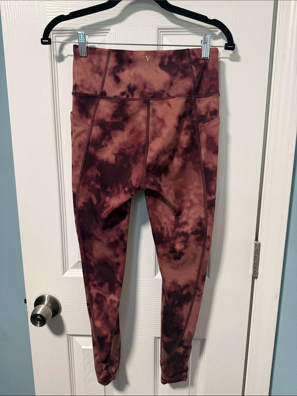 Victoria's Secret Burgundy Tie-Dye High-Waist Leggings size 6